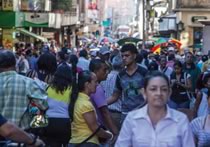 Una calle real • Fotografías Juan Fernando Ospina