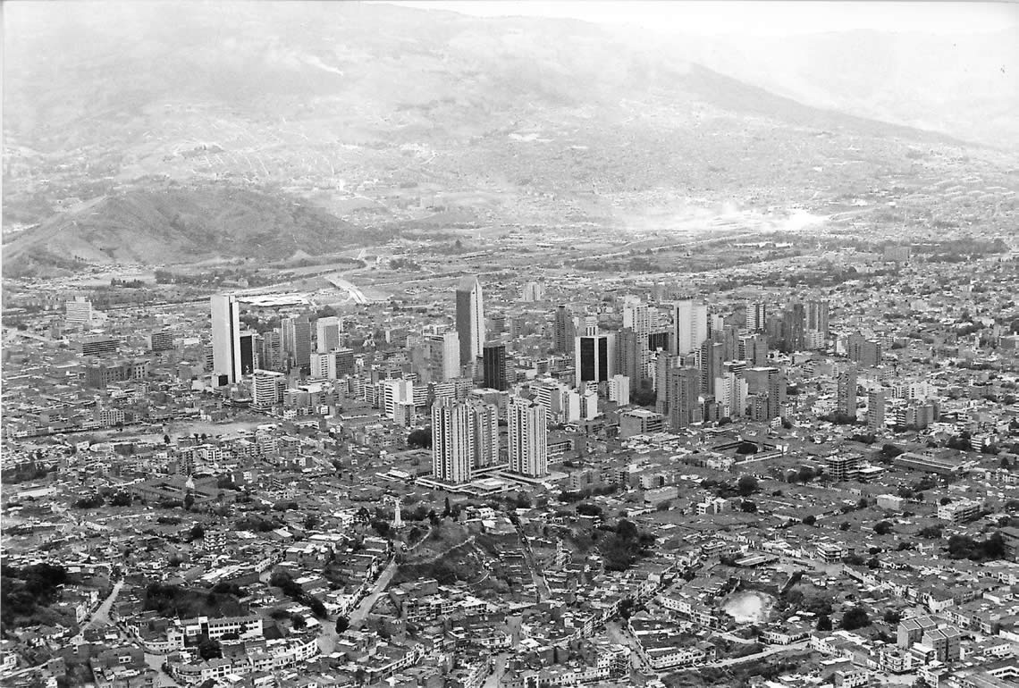 Panorámica de Medellín en 1983