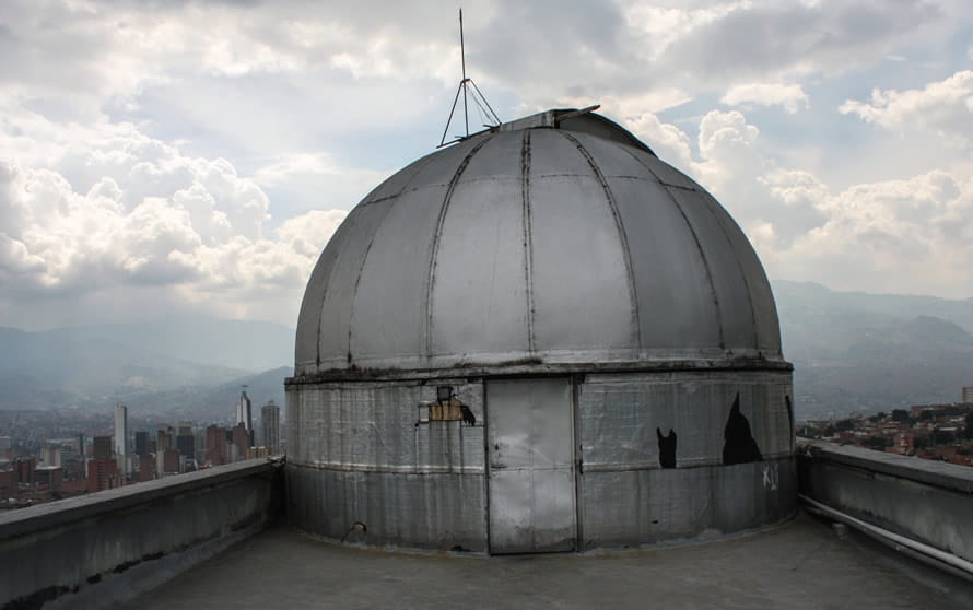Domo del observatorio astronómico. Archivo Museo de Ciencias Naturales de La Salle.